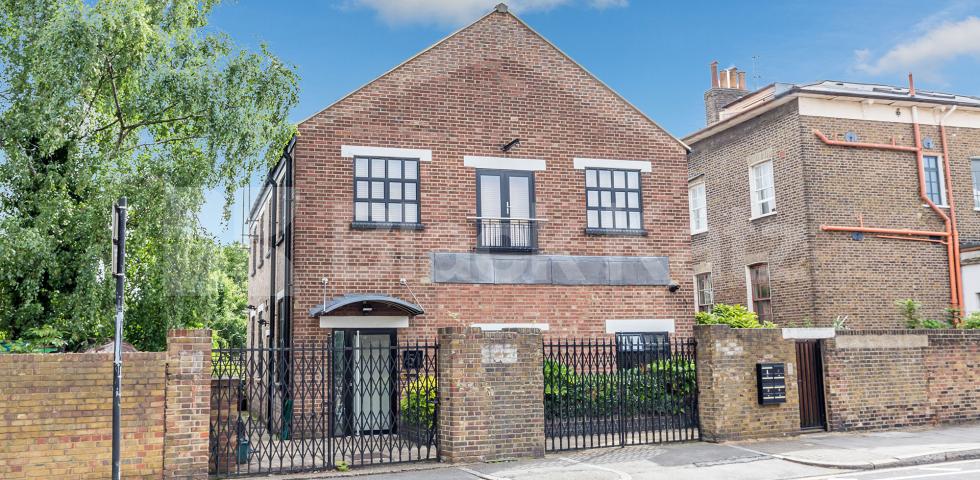 			LET!, 2 Bedroom, 1 bath, 1 reception Flat			 Hertslet Road, HOLLOWAY